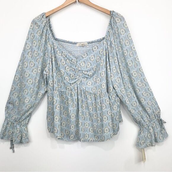Rewind NEW Light Blue Floral Double Crepe Shirred Front Peasant Boho Blouse - Picture 1 of 15